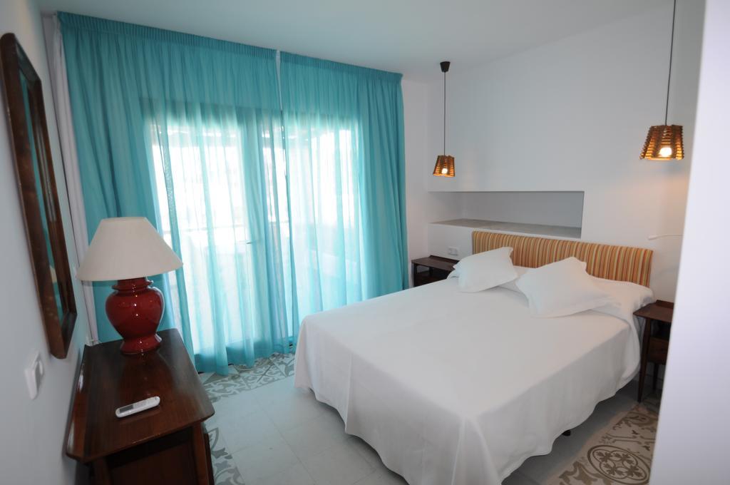 Chalet Torralba - Villa At Hotel Osiris سان أنطونيو المظهر الخارجي الصورة