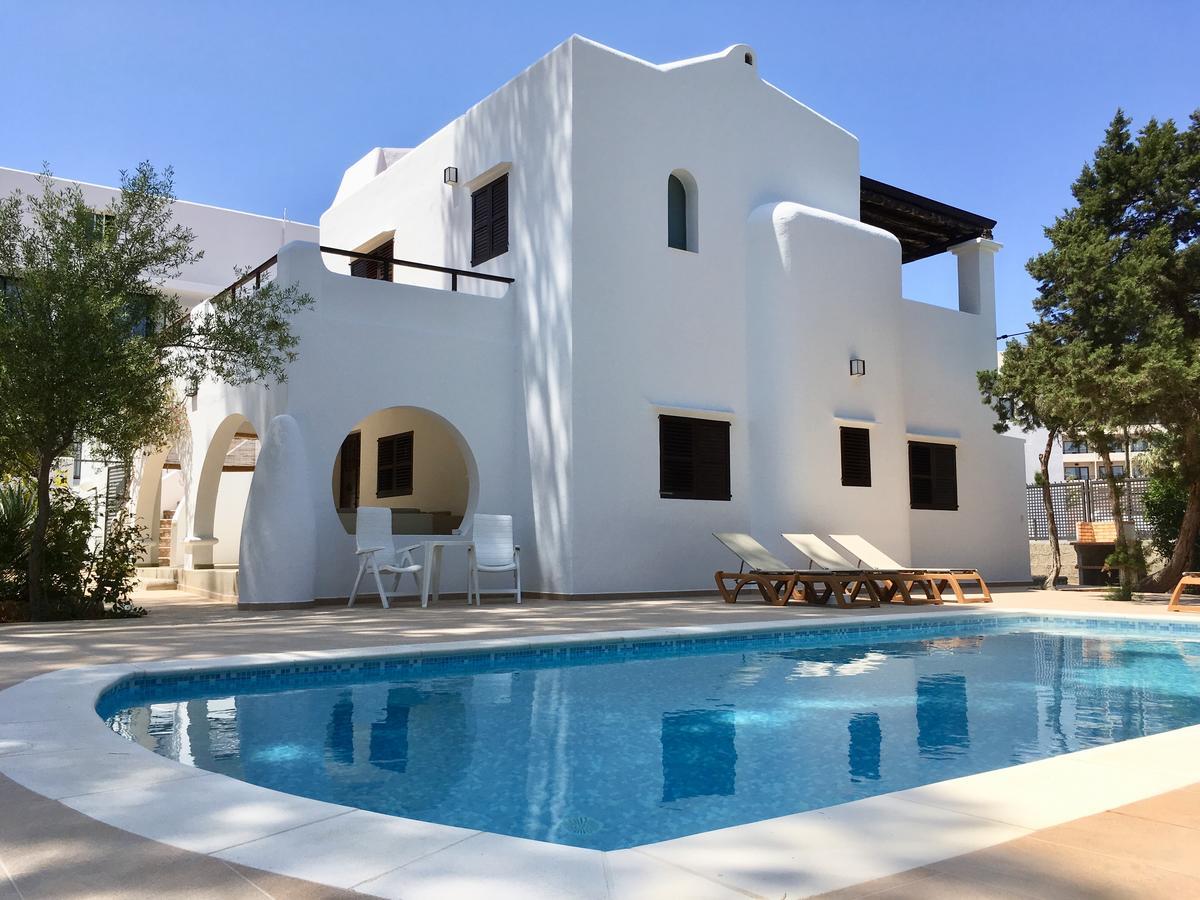 Chalet Torralba - Villa At Hotel Osiris سان أنطونيو المظهر الخارجي الصورة